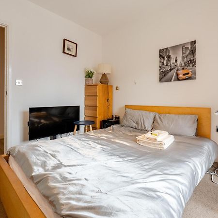 Room In Cardiff City Center - Swiftstay エクステリア 写真