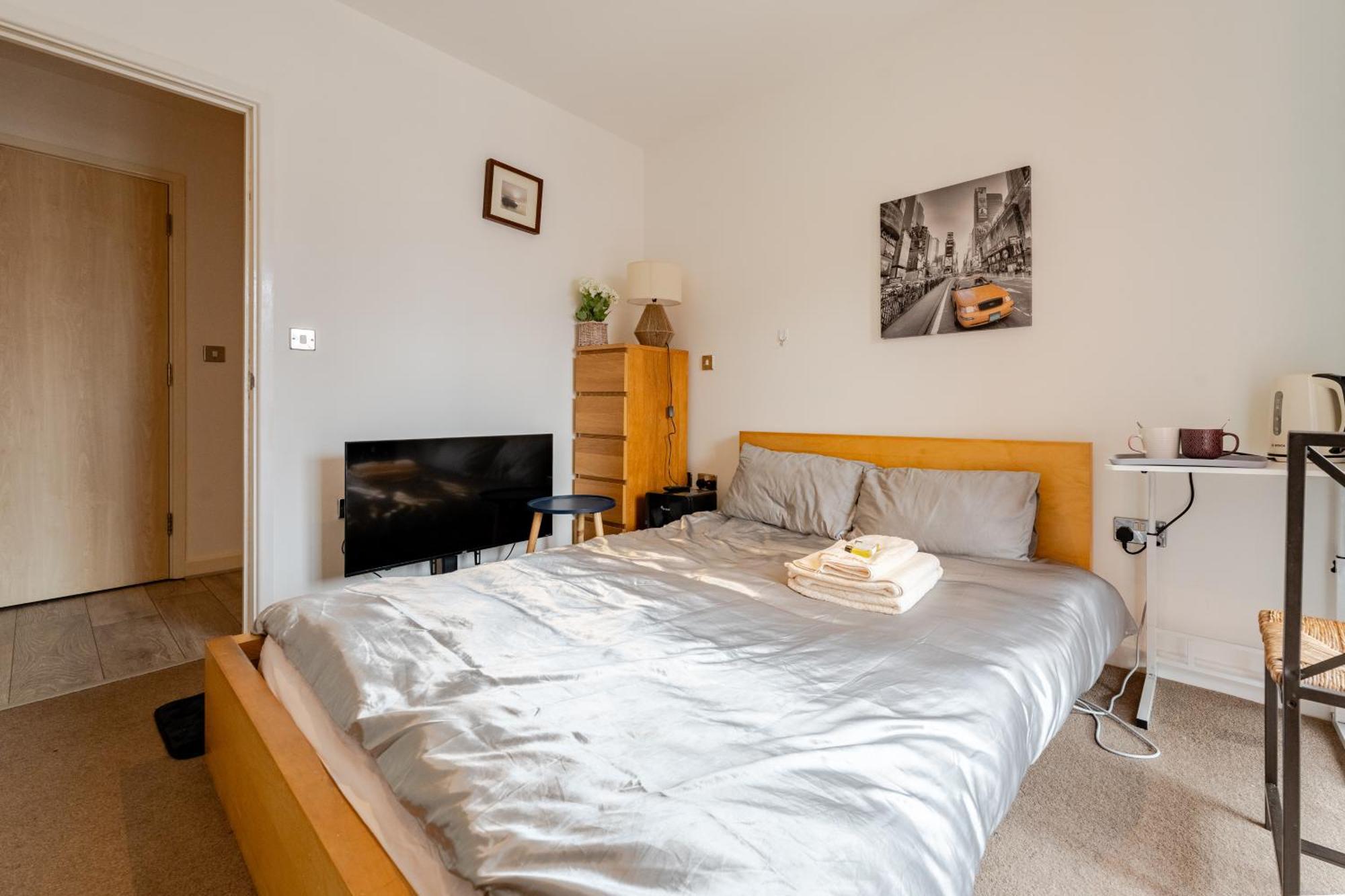 Room In Cardiff City Center - Swiftstay エクステリア 写真